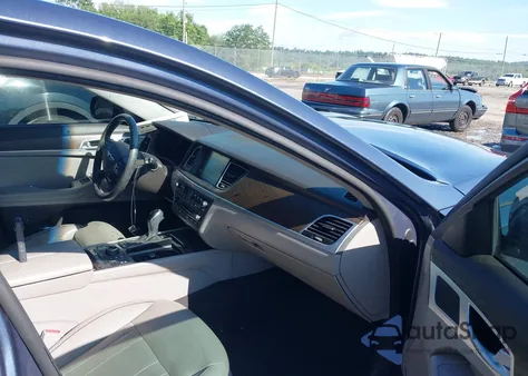 2015 Hyundai Genesis 3.8 from USA, damaged, VIN KMHGN4JE1FU096297